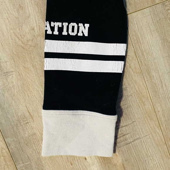 VS PINK YOGA LEGGINGS - Picture 3 of 6